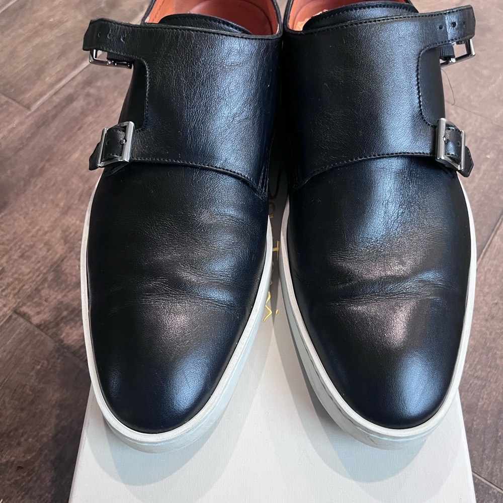 Santoni
